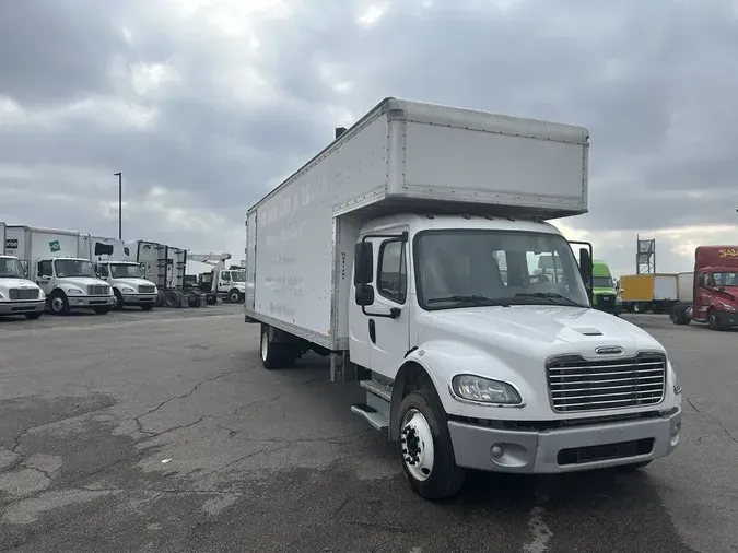 2018 Freightliner M2 106