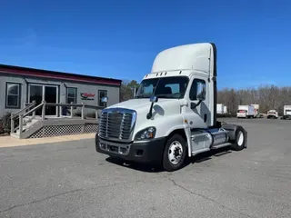 2018 FREIGHTLINER/MERCEDES CASCADIA 125