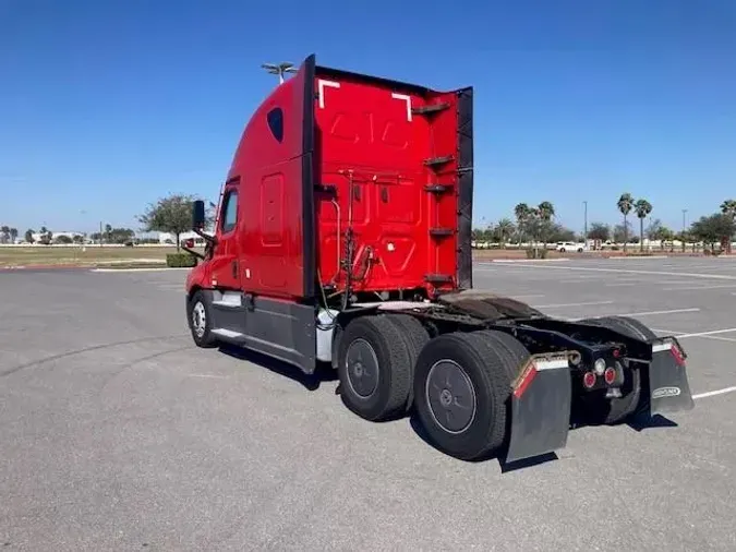 2021 Freightliner Cascadia