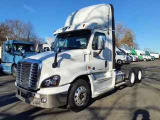 2018 FREIGHTLINER/MERCEDES CASCADIA 125