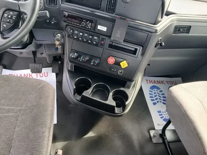 2020 NAVISTAR INTERNATIONAL RH613 DAYCAB T/A