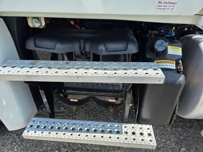2019 FREIGHTLINER M2 112