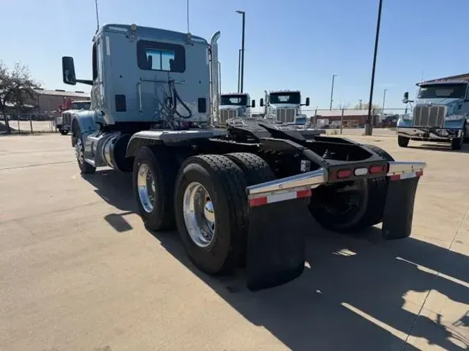 2023 Peterbilt 567