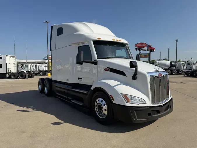 2022 Peterbilt 579f26af80a66d33a09765c2984f4cf678c