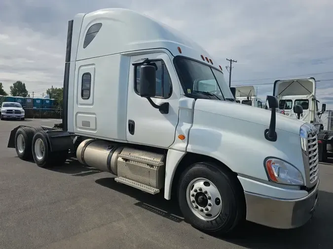 2019 FREIGHTLINER/MERCEDES CASCADIA 125