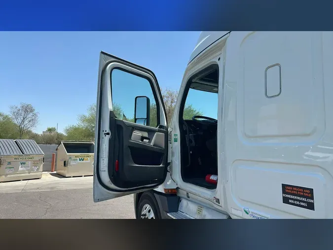2020 Freightliner Cascadia