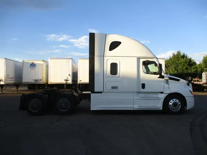 2021 FREIGHTLINER/MERCEDES NEW CASCADIA PX12664