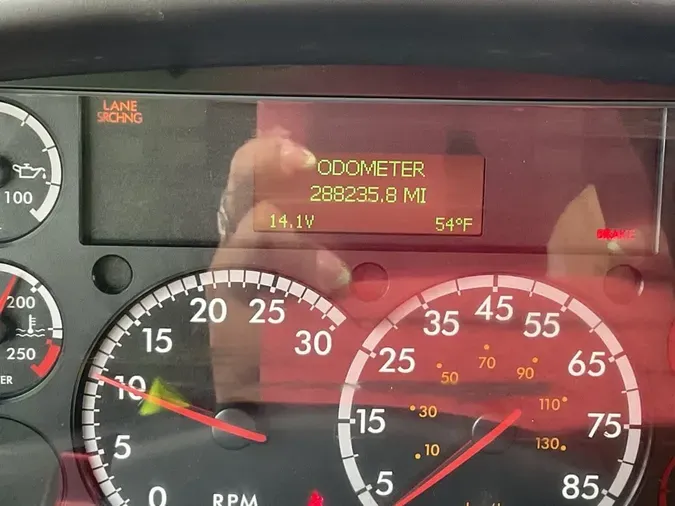 2019 FREIGHTLINER/MERCEDES M2 106