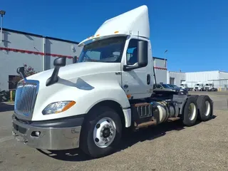 2019 NAVISTAR INTERNATIONAL LT625 DAYCAB T/A