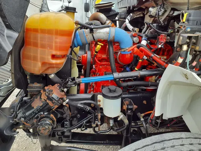 2019 NAVISTAR INTERNATIONAL 4300
