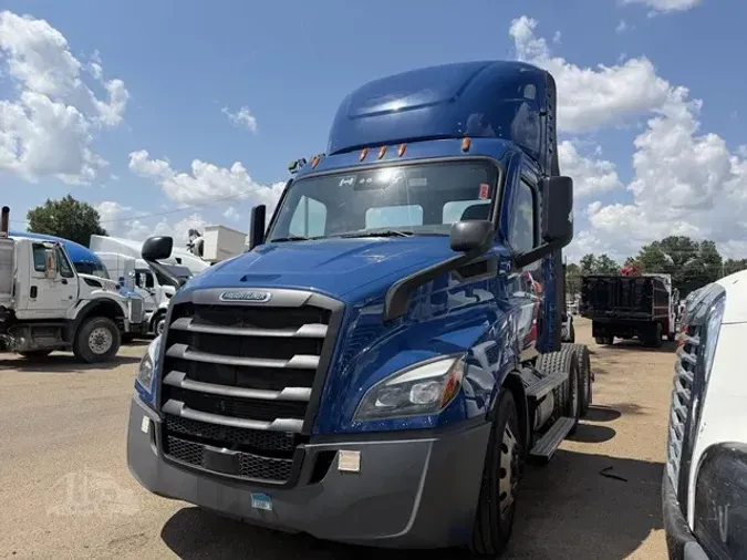 2022 FREIGHTLINER CASCADIA 116f27aef58016683135165709c39e252cd