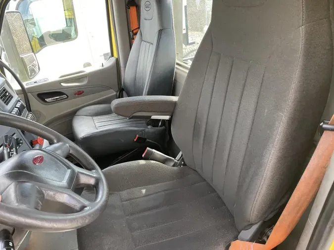 2021 Peterbilt 579