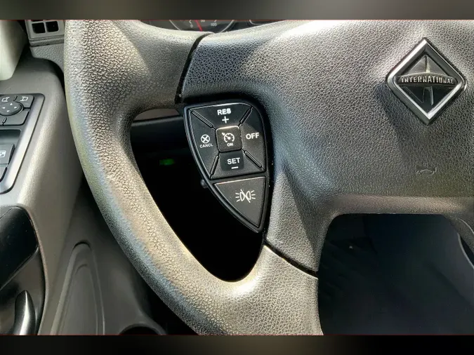 2022 INT LT625 6x4