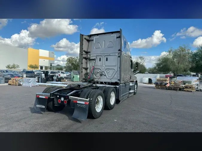 2024 Freightliner Cascadia 126f2867009d47a3653762f4e663cda8672