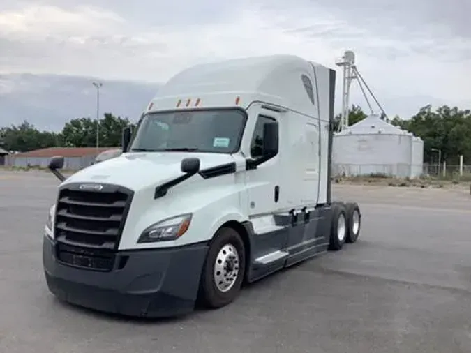 2021 Freightliner Cascadia