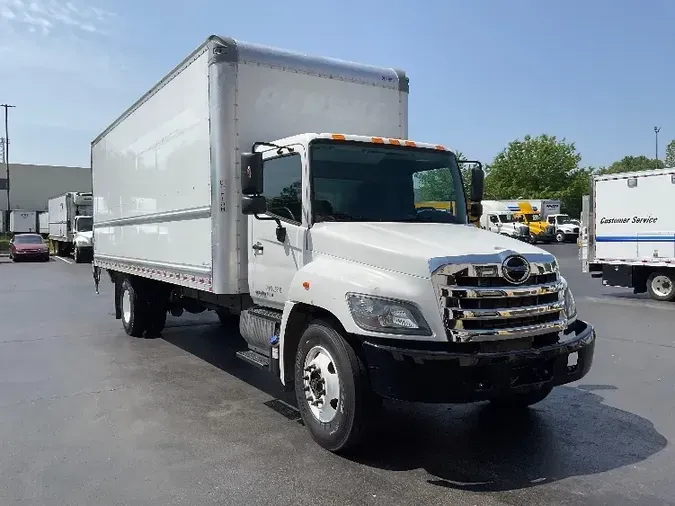 2018 HINO TRUCK 268f286efce1b705f9f220c2b8c7919f485