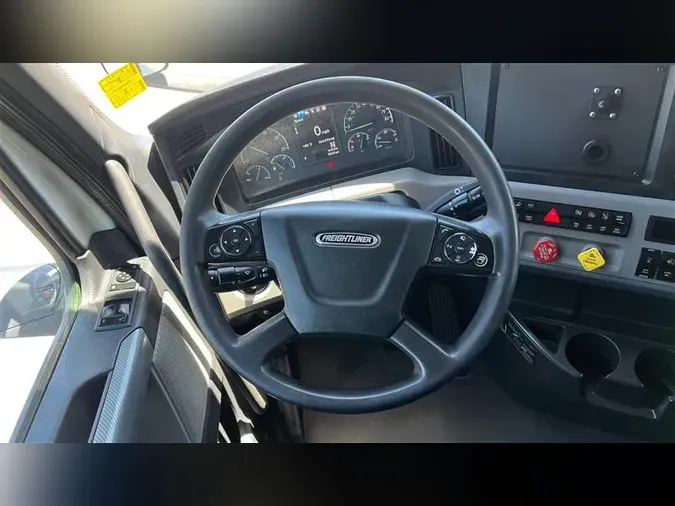2022 FREIGHTLINER CA116