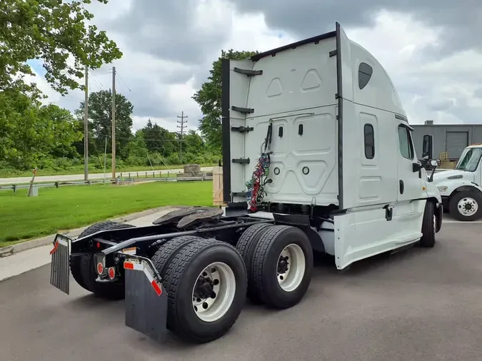 2020 FREIGHTLINER CASCADIA 125