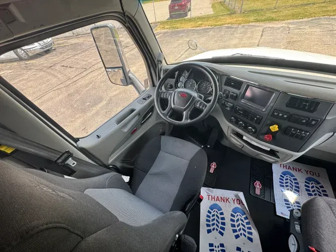 2021 Peterbilt 579