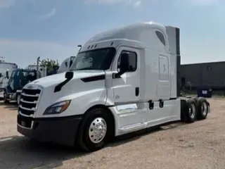 2020 Freightliner Cascadia 126