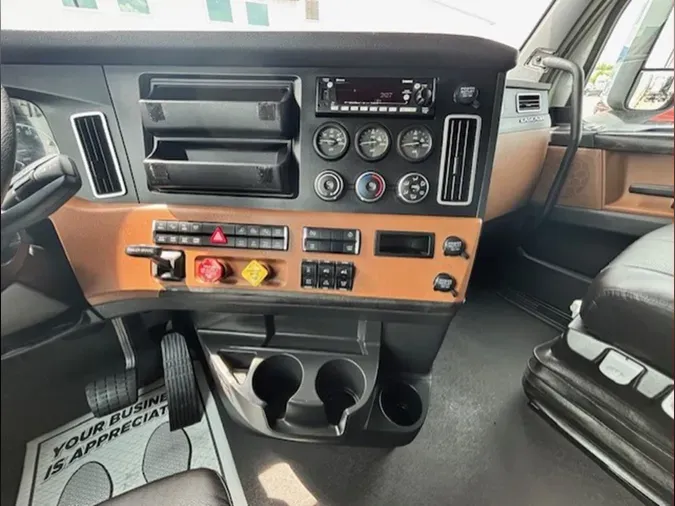 2023 Freightliner Cascadia 126
