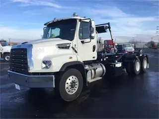 2022 Freightliner 114SD