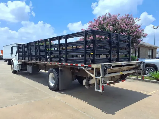 2020 FREIGHTLINER/MERCEDES M2 106f2927ba069df069c1773c5b2240d11cb