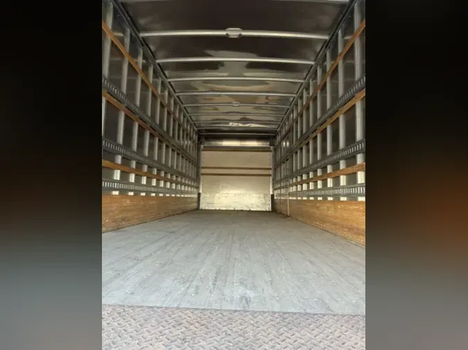 2020 FREIGHTLINER/MERCEDES M2 106