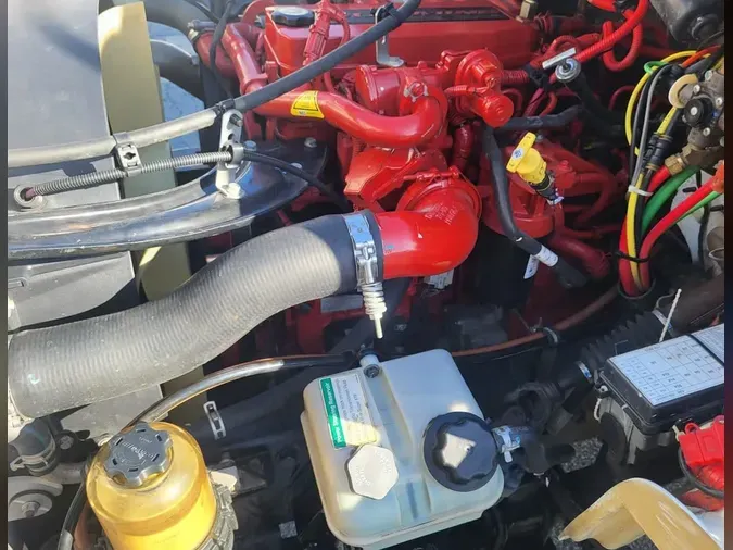 2019 FREIGHTLINER/MERCEDES M2 106f2958b7d611684d6a49f1571e307290b