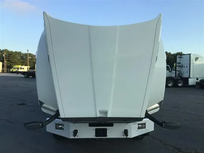 2022 KENWORTH T880