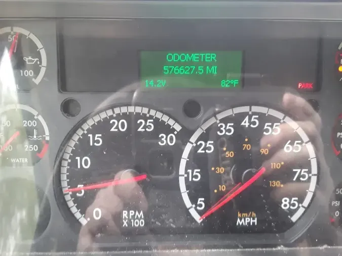 2017 FREIGHTLINER CASCADIA 125