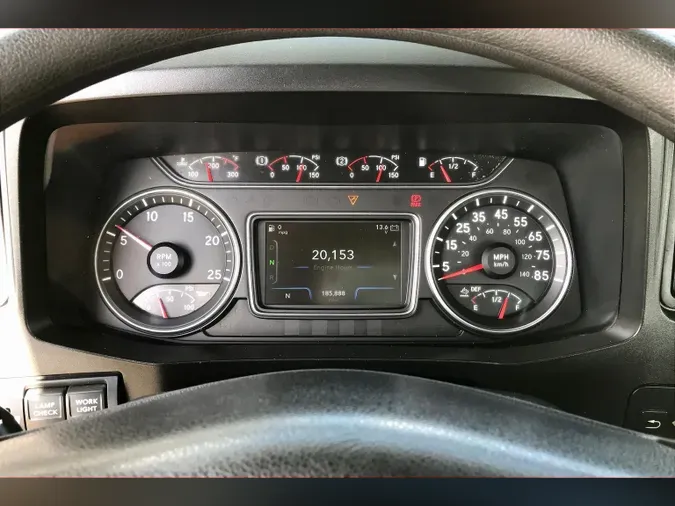 2019 INT LT625 6x4