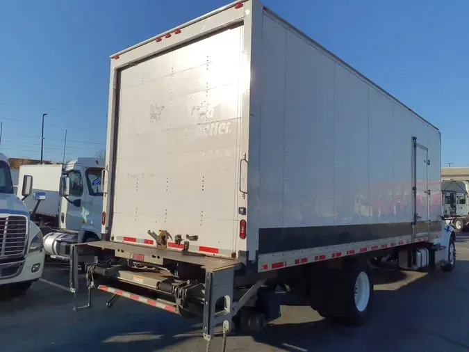 2018 FREIGHTLINER M2 106