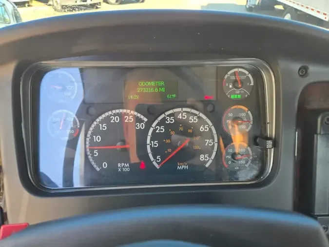 2018 FREIGHTLINER/MERCEDES M2 106