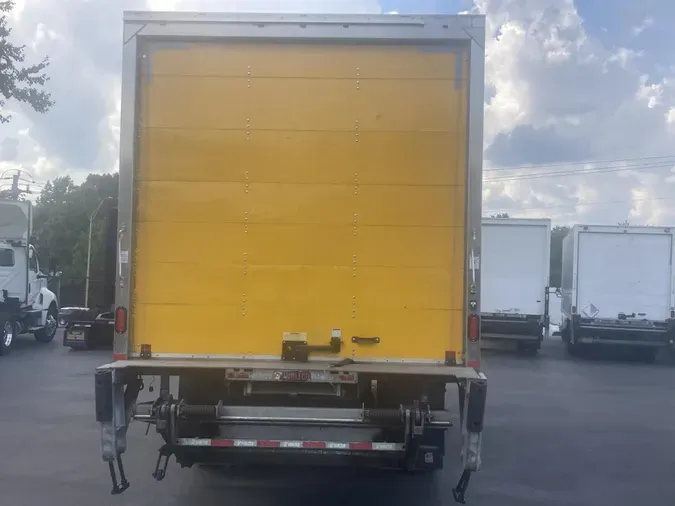 2019 Freightliner Business Class M2 106