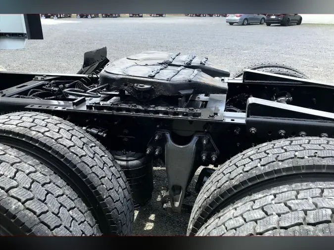 2022 INT LT625 6x4