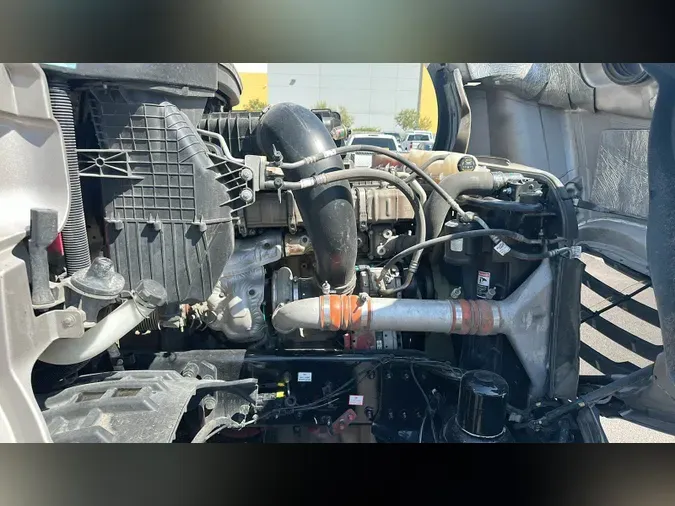2020 Freightliner Cascadia 126