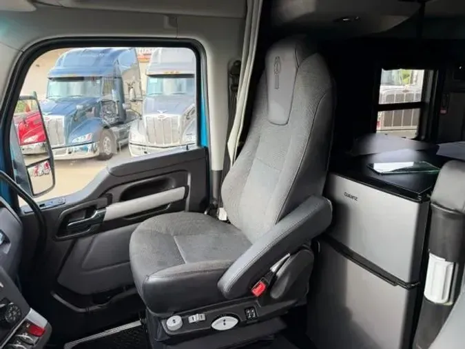 2023 Kenworth T680