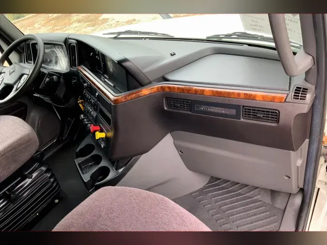 2022 INT LT625 6x4