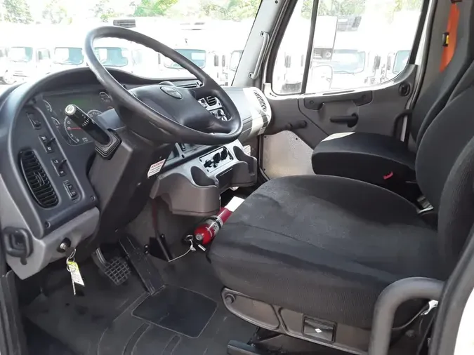 2016 FREIGHTLINER M2 106f2a3ca549902d52a59bd6632552f9ea1