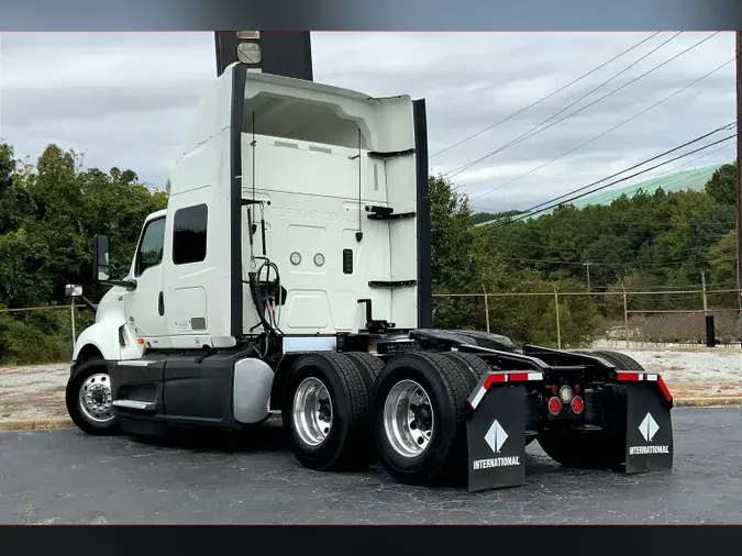 2022 INT LT625 6x4