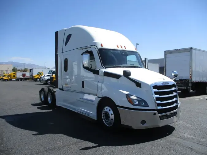 2021 FREIGHTLINER/MERCEDES NEW CASCADIA PX12664