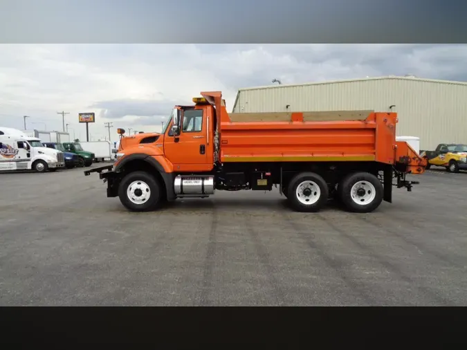 2013 International 7400f2a73583877267349626d3c43691dc17