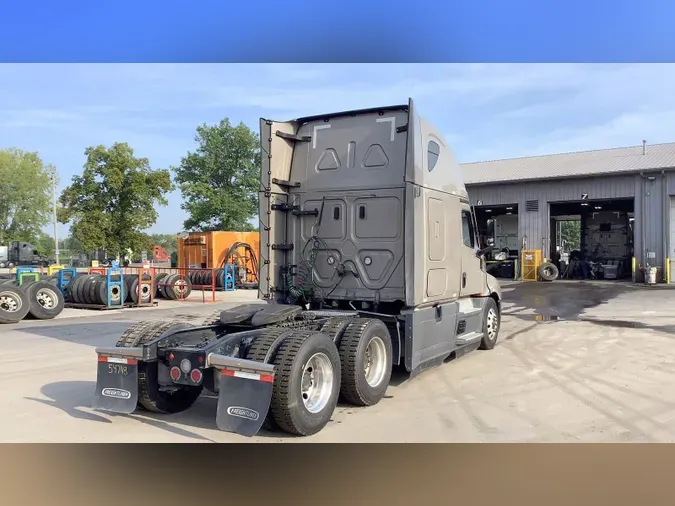 2023 Freightliner Cascadia