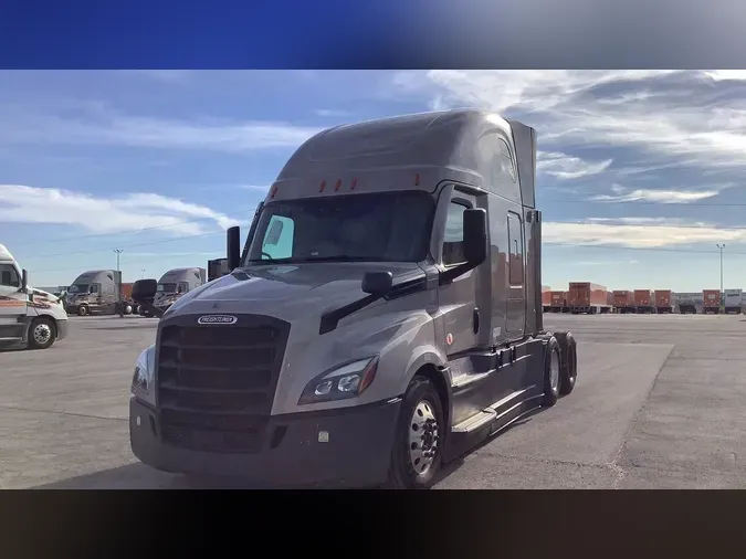 2023 Freightliner Cascadia