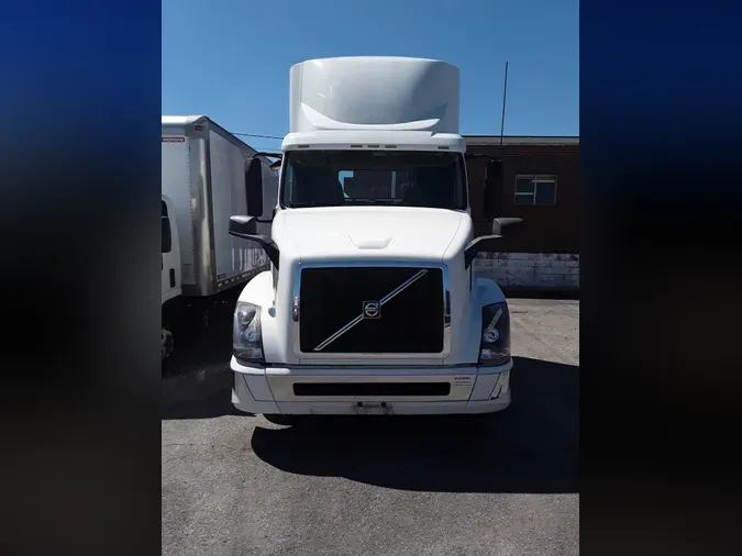 2018 VOLVO VNL64TRACTOR