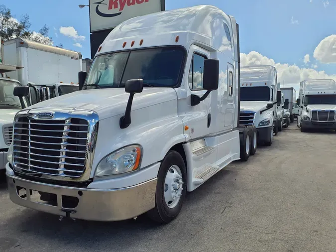 2019 FREIGHTLINER/MERCEDES CASCADIA 125