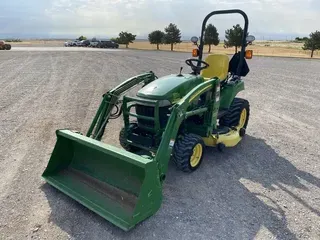 2007 John Deere 2305