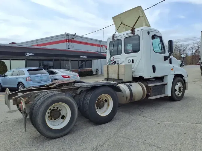 2018 FREIGHTLINER/MERCEDES CASCADIA 125