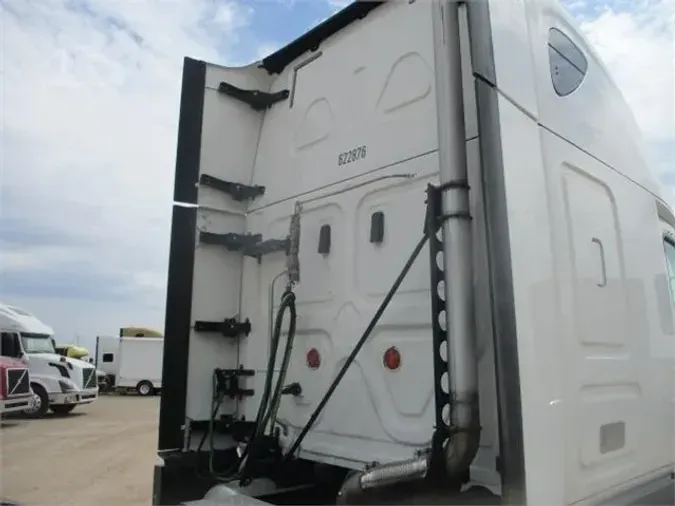 2018 FREIGHTLINER CASCADIA 125